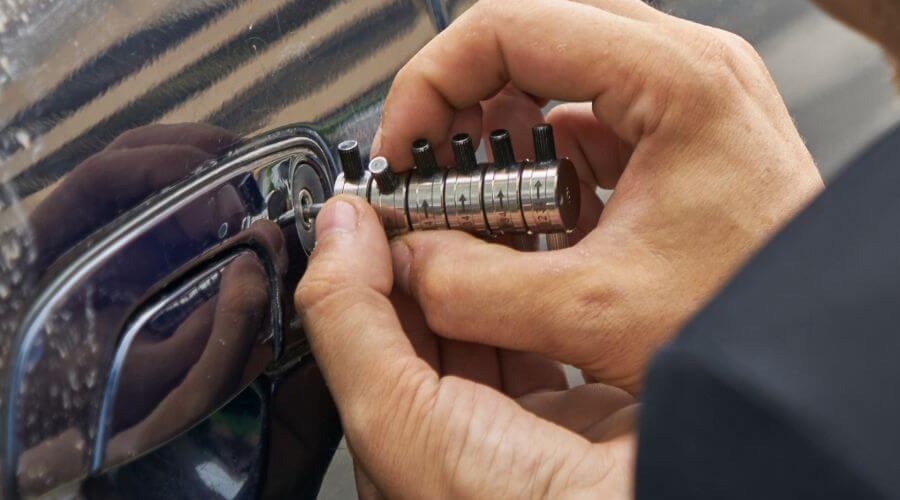 Professional New roof installation in Elsmere, NE